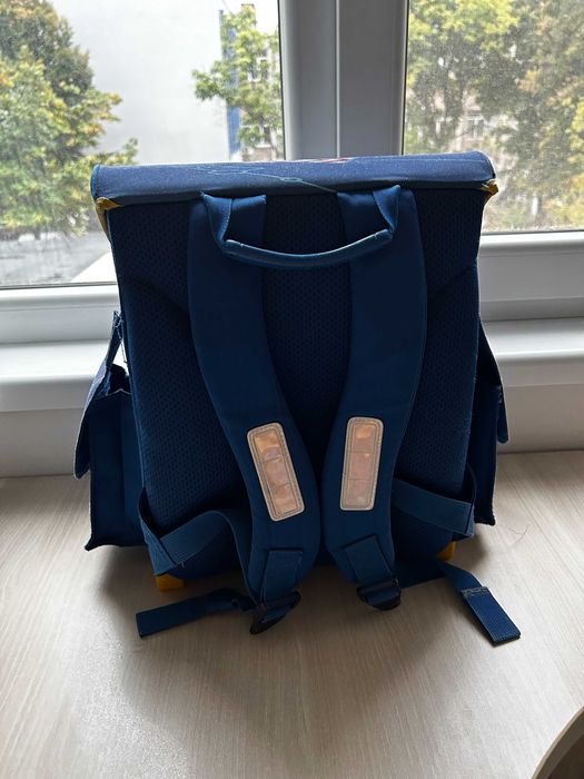 Продавам твърда ученическа раница Herlitz