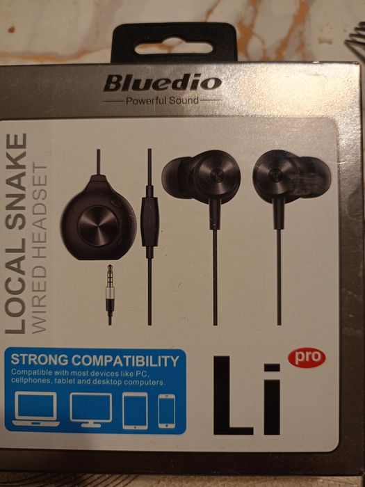 Продавам аудио жични слушалки bluedio li pro