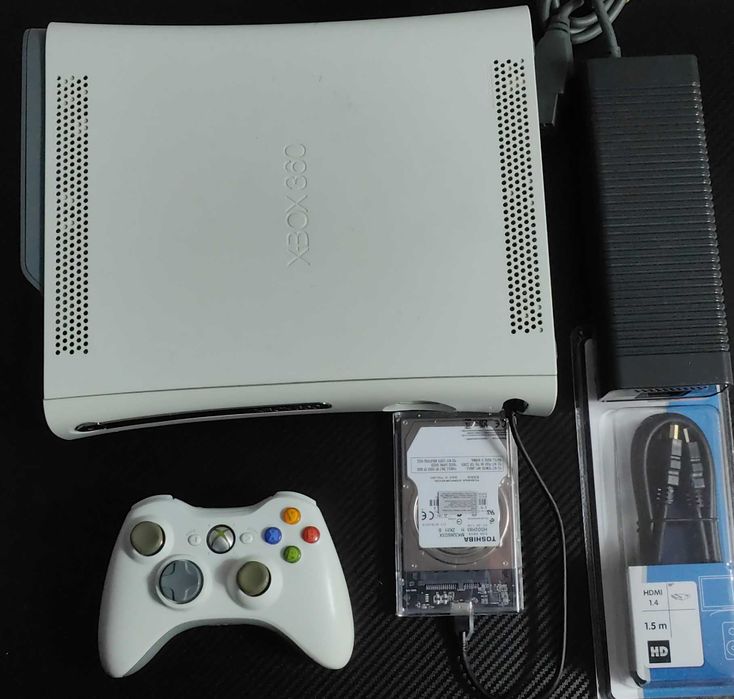 Xbox 360 modat,50 de jocuri de top GTA 5,Minecraft,NFS,maneta,cabluri