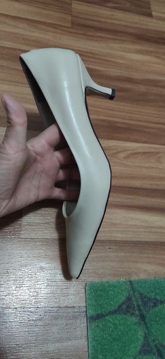 Продам туфли женские