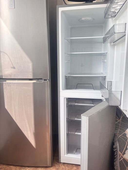 Продам холодильник в отличном состояние