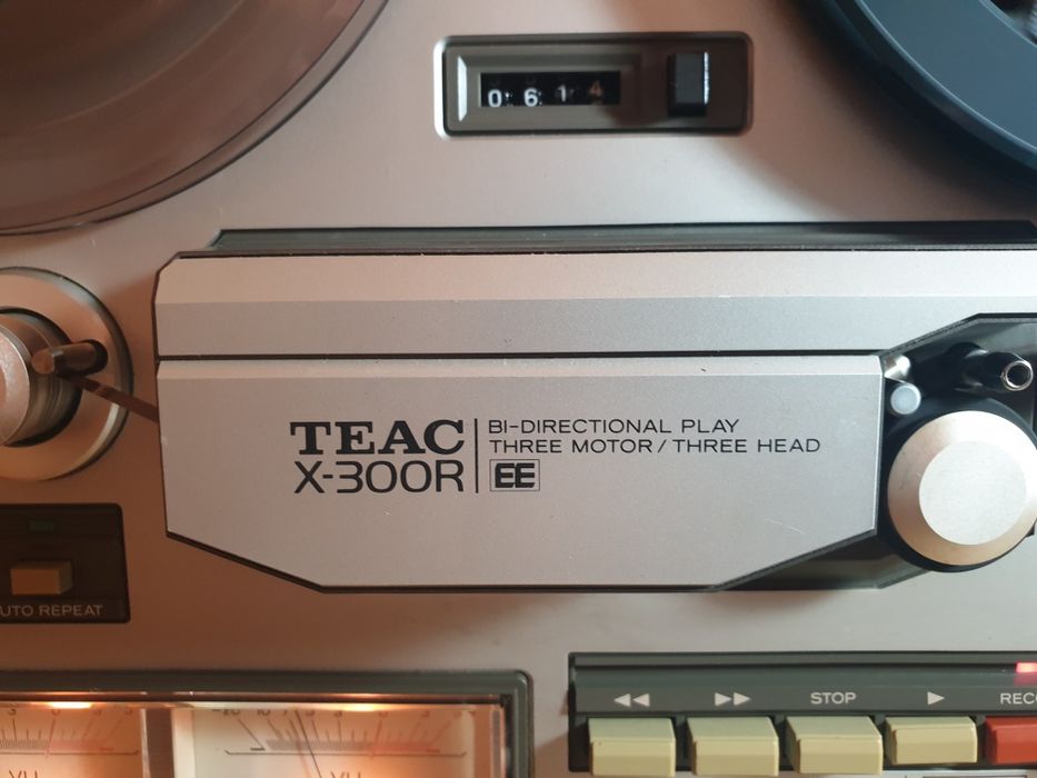Magnetofon TEAC X300R autorevers 3moto Rezervatare 3capete