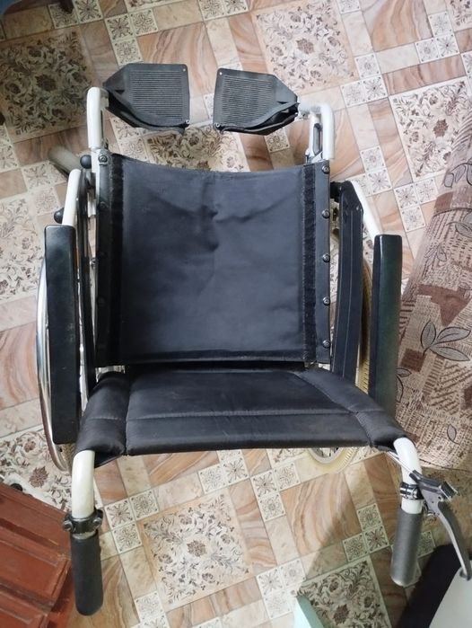 Коляска инвалидная