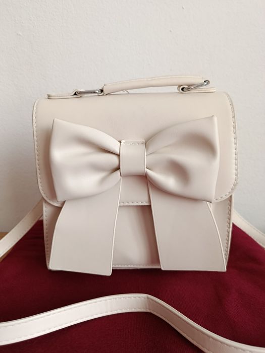 Gentuță damă elegantă
