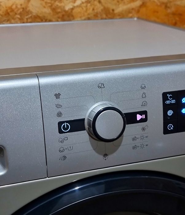 Masina de spalat cu uscator Whirlpool 9kg/6kg 1400 rotatii