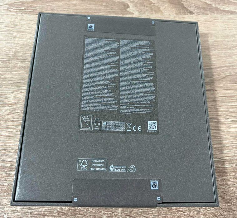 Samsung Galaxy Z Fold7 5G 256GB 12GB RAM  36м гаранция