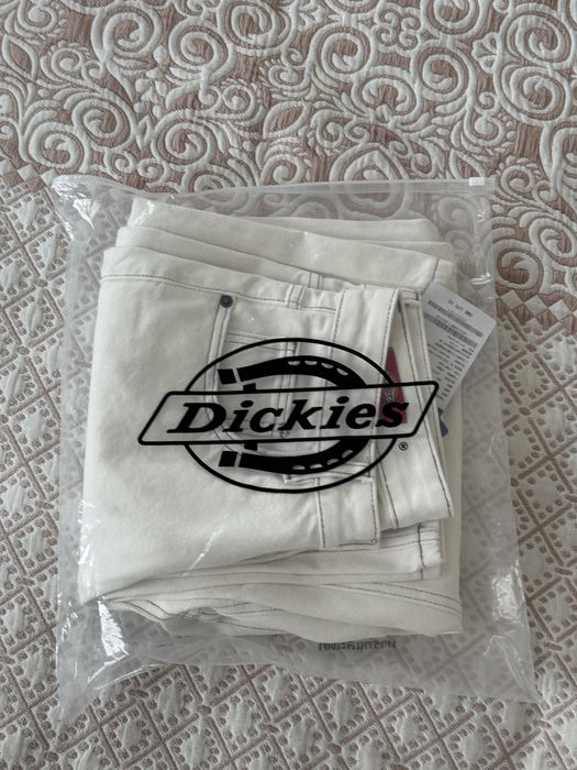 Белые джинсы Dickies
