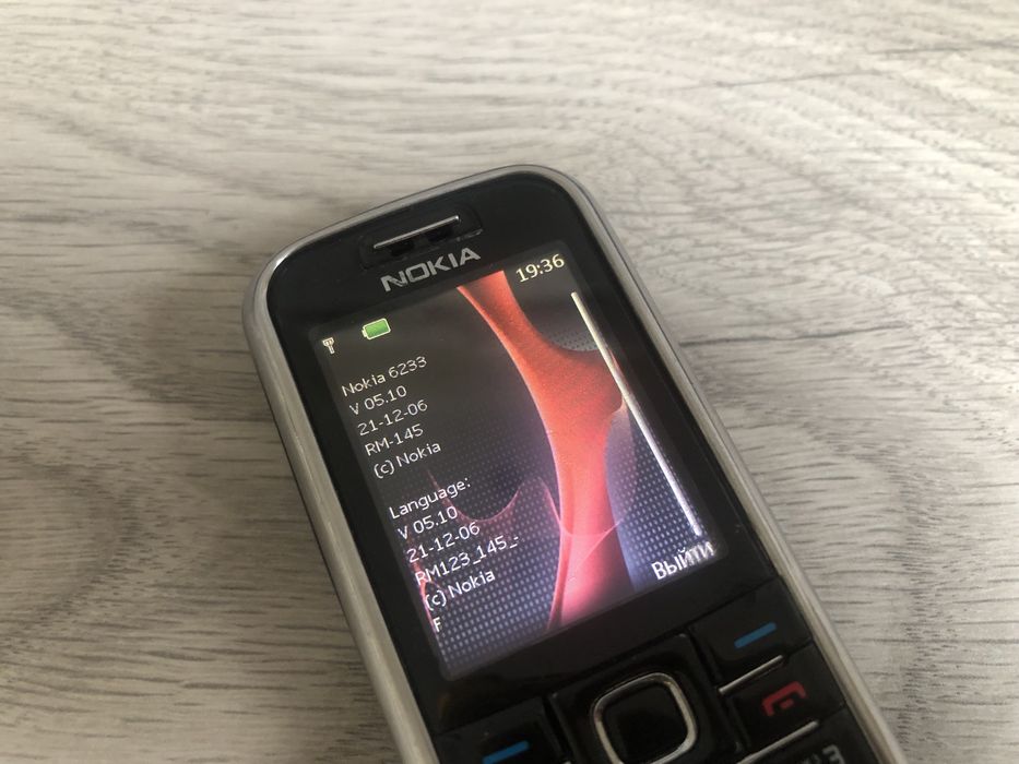 Продам легендарный Nokia 6233 Оригинал Германия!