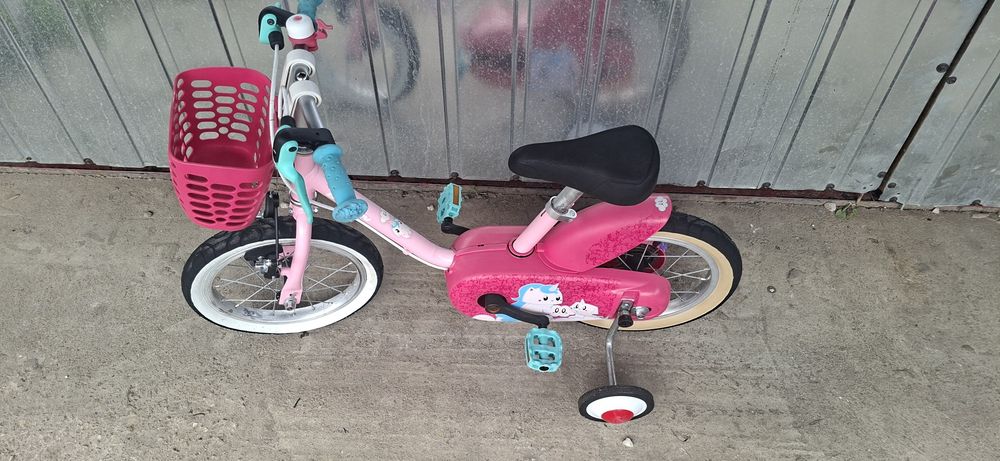 Bicicleta Btwin 14", pentru copii 3-6 ani.