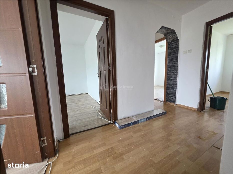 3 camere,61 mp, ET. 4, LOC PARCARE, zona OBOR