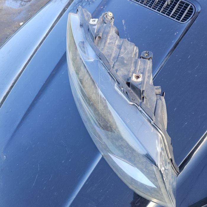 Десен фар за   VW Polo 2010-2015