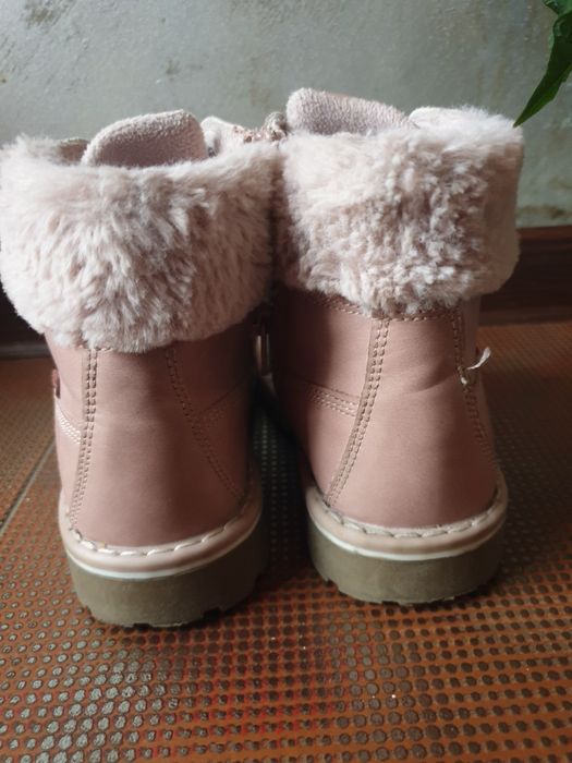 Боти   за момиче
