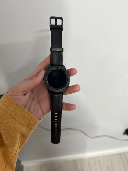 Samsung Galaxy Watch  42мм