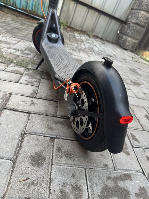 Самокат Ninebot F40