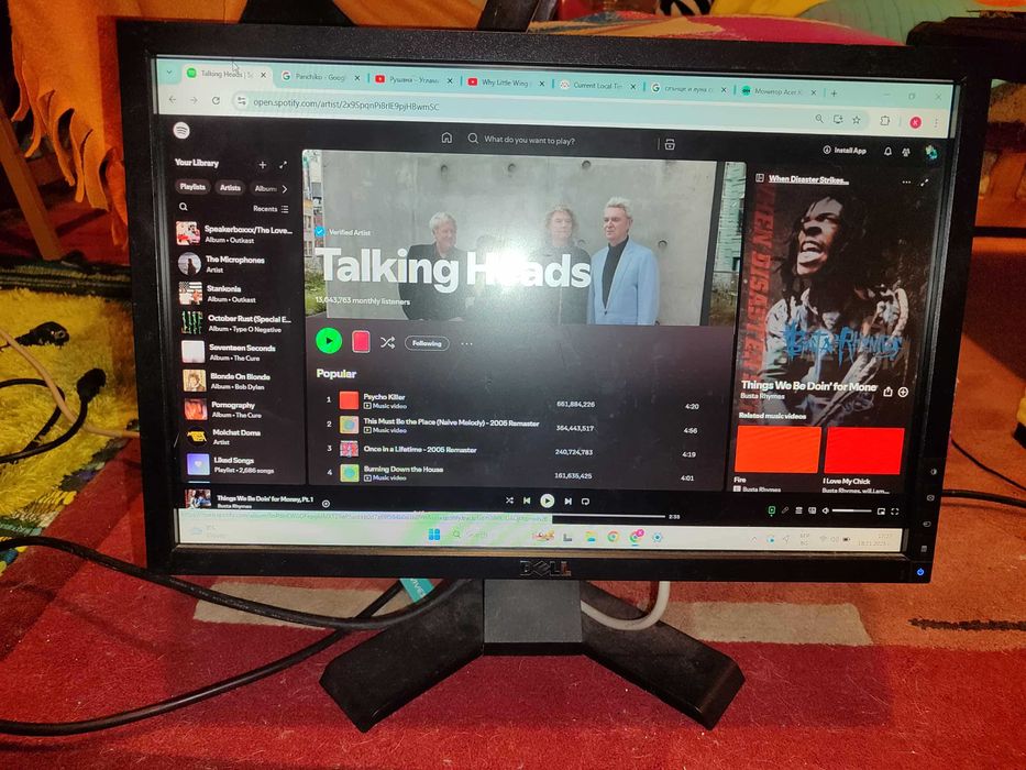 Монитор Fujitsu 22" 60hz + Монитор Dell 19" 60hz