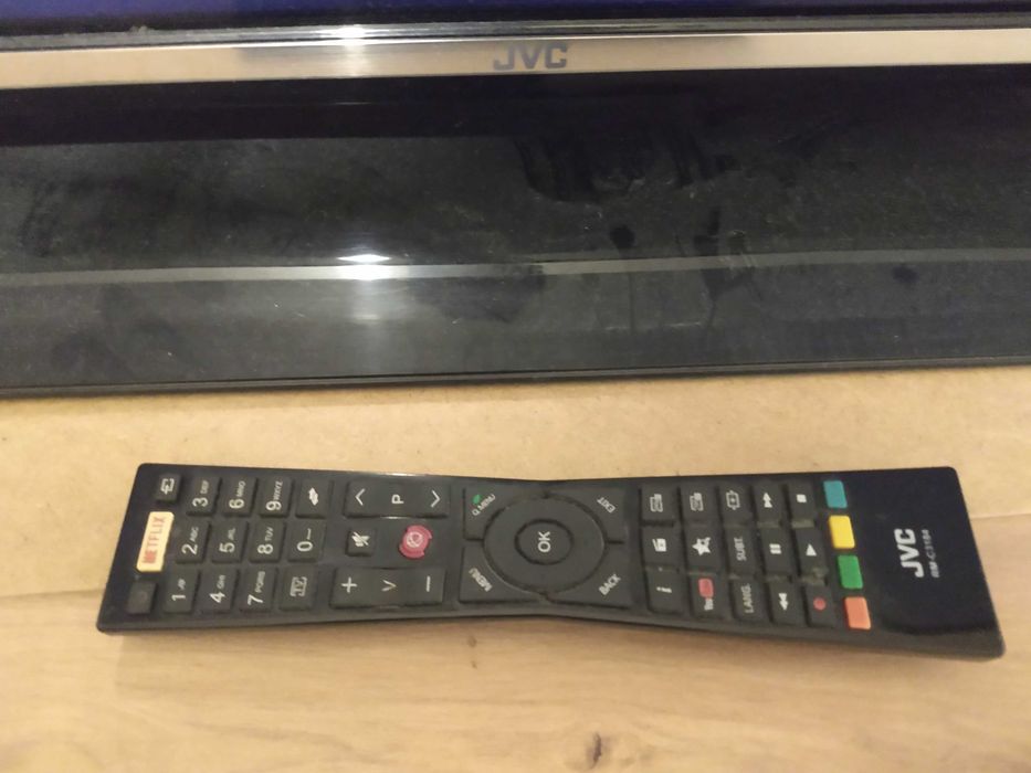 Телевизор JVC 48"