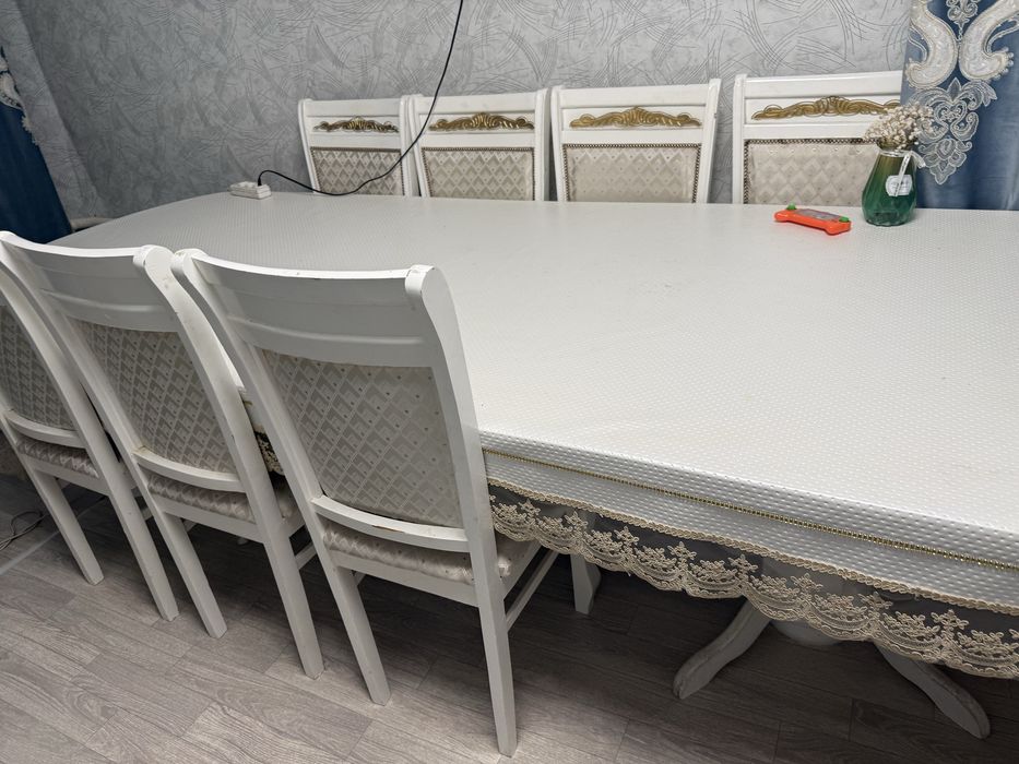 Продам стол со стульями