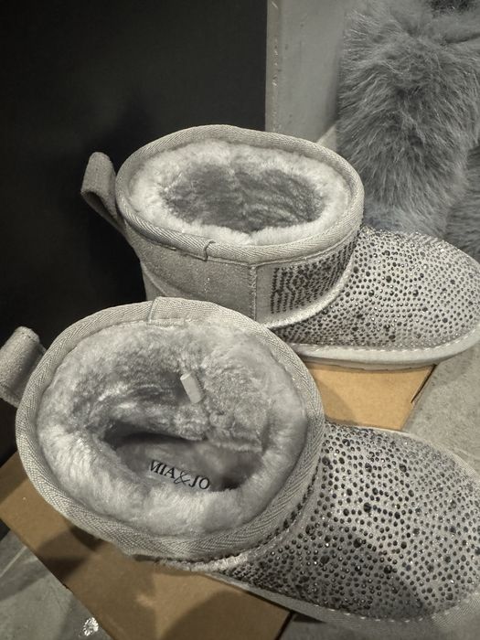 Блестящи ботуши