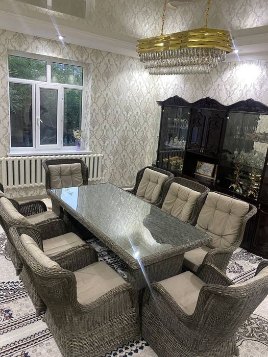 Ратон камплек 8 кшилиг сотилади холати яхши  келиштир берамиз