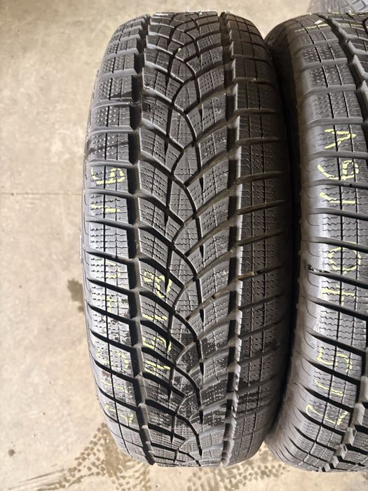 Anvelope iarna 215/70/16 GoodYear UltraGrip Performance 215 70 16 R 16
