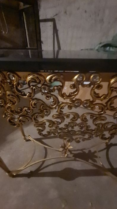 Столик мраморный