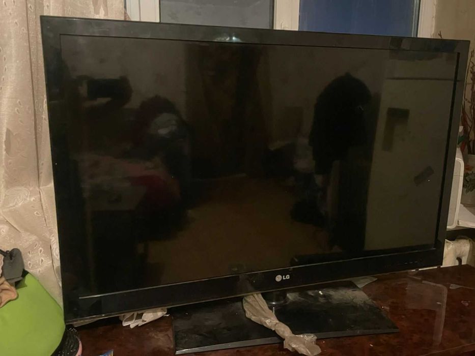 Продам Телевизор LG