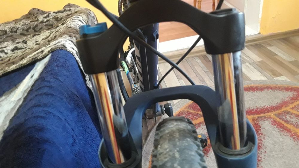 Vand bicicleta ROCKRIDER520