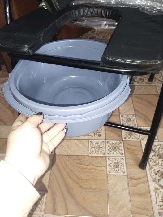 Продам туалетный стул