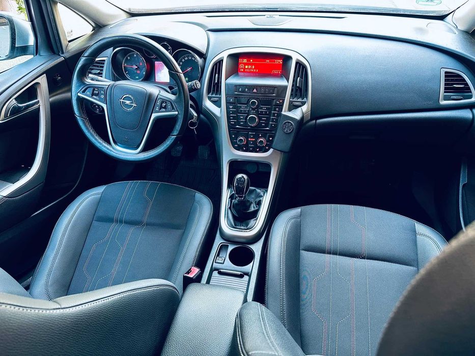 Opel Astra ~ 1.7Diesel Euro 5 ~ Clima Pilot Senz Park Scaune Incalzite