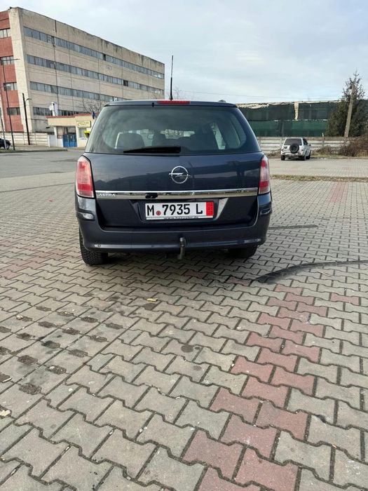 OPEL Astra 2010 — imagine 3
