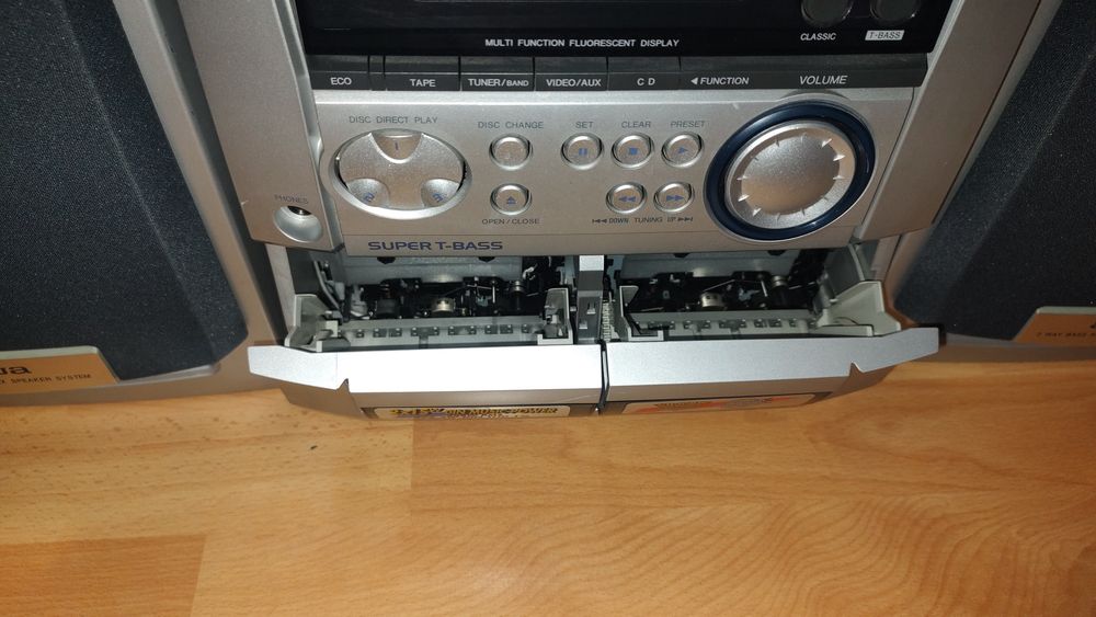 Combina muzicala Aiwa NSX S5Z