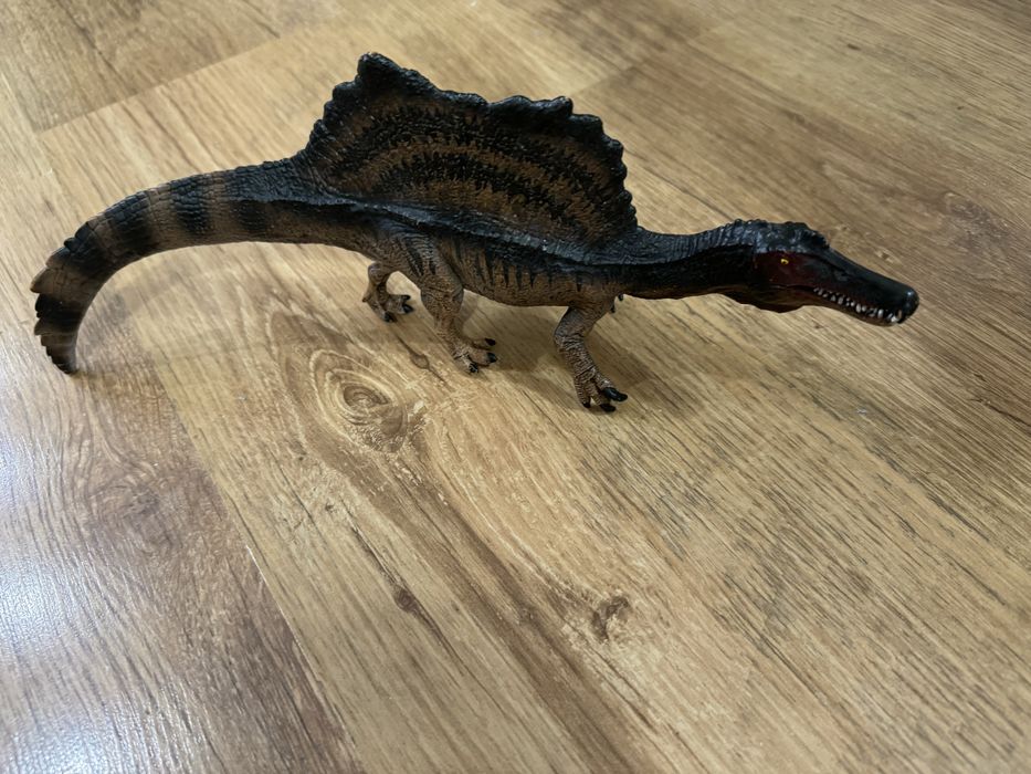 Лот детски изграчки динозаври