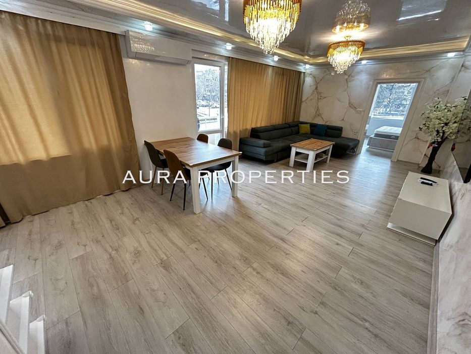 Дава се под наем Двустаен апартамент в Разград, Център - 75 кв.м за 484.5 € - Снимка #2