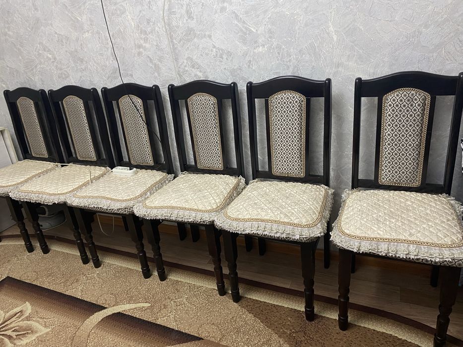 Стулья в отличном  состояние