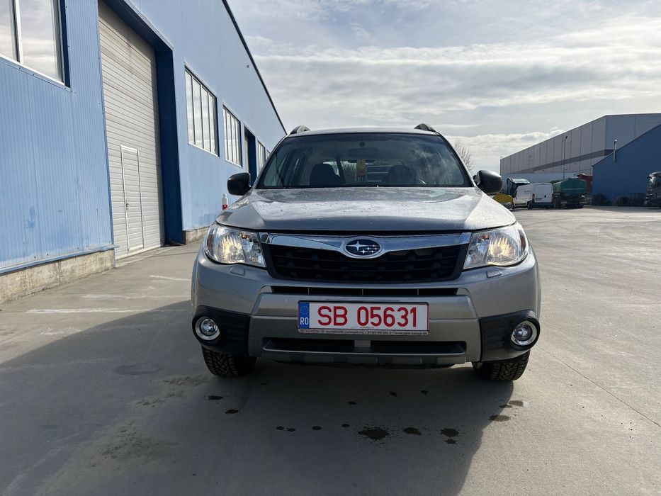Subaru Forester Subaru Forester, carte service