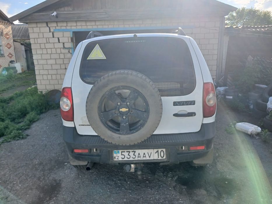 Продам автоматически Шевроле нива
