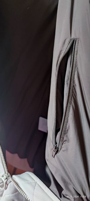 Продам зимнюю куртку