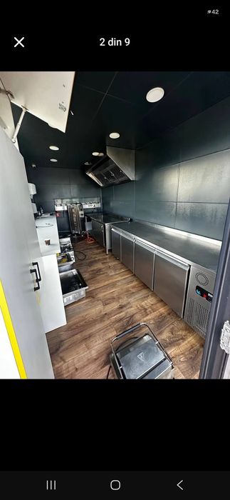 Vând container fast-food utilat complet