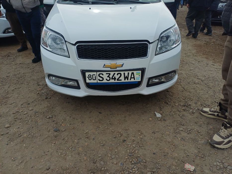 Nexia 3 ravon sotiladi