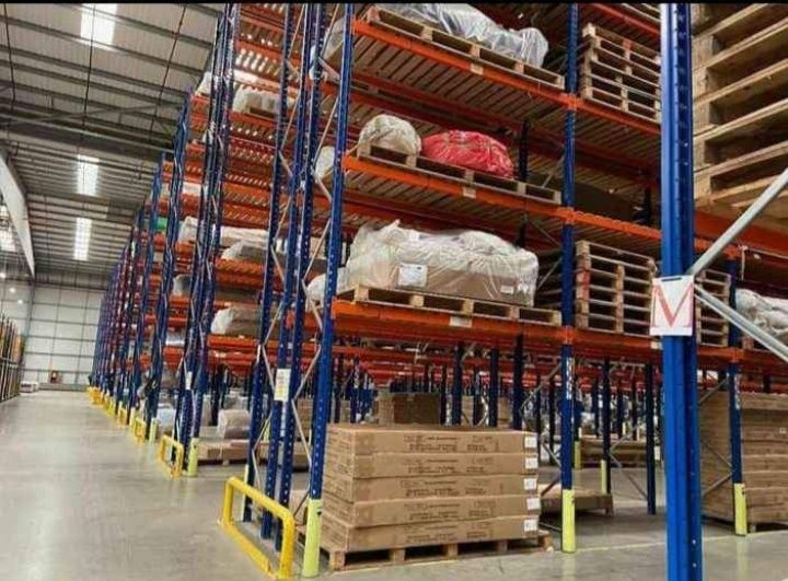 Rafturi metalice industriale premium