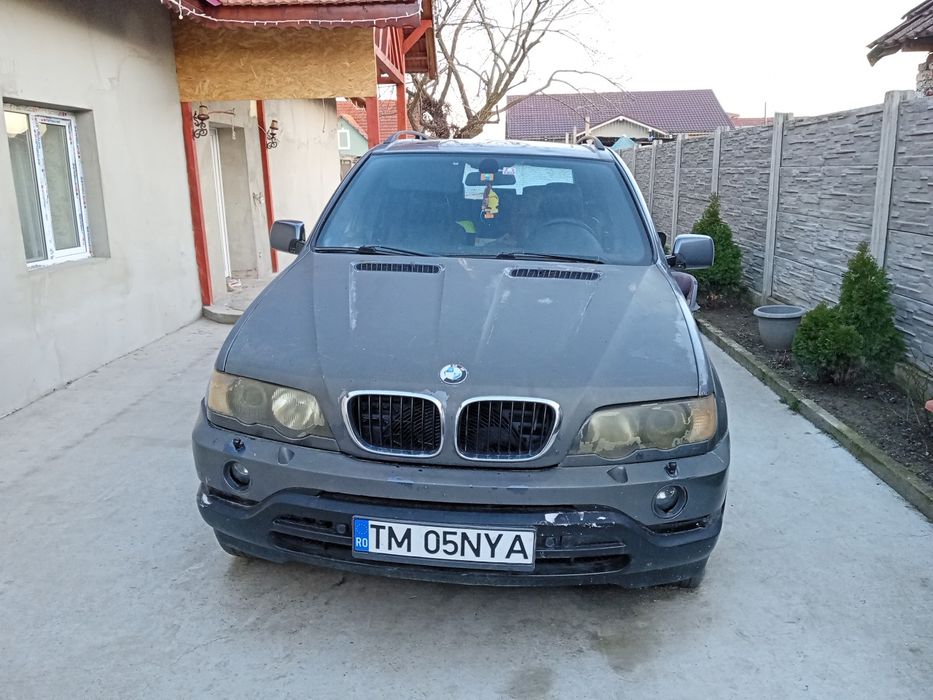 Vând Petru dezmebrari