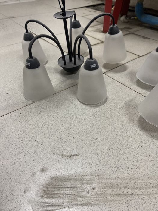 Срочно! Пртдам люстры 5-и родуовые!!!