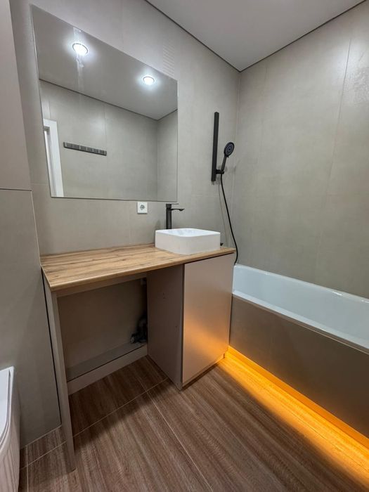 Продам 1ком квартиру в центре