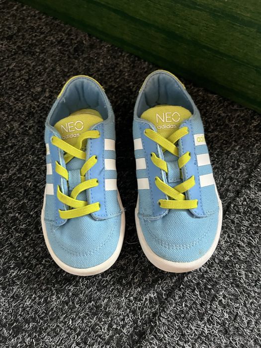 Pantofi sport Adidas , adidasi pentru copii , nr 21-22-23-24