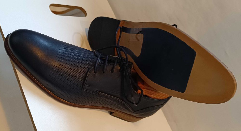 Pantofi derby 40 de lux lucrati manual Minelli NOI piele naturala