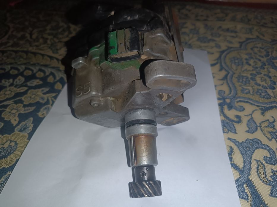 Валюметр и трамблер с5 мазда кронос 626