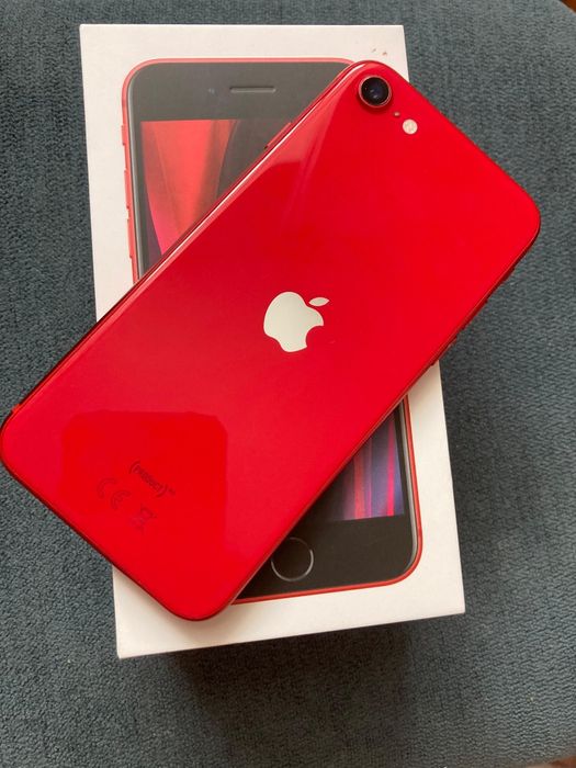 Продам iPhone CE 2020.