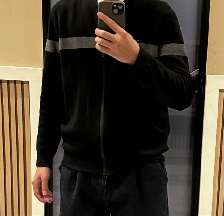 продаю кофту(armani exchange)