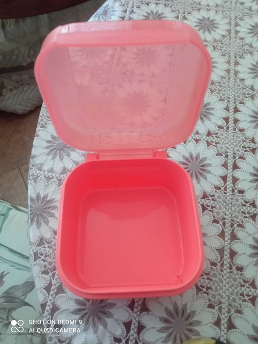 Продукти на Tupperware