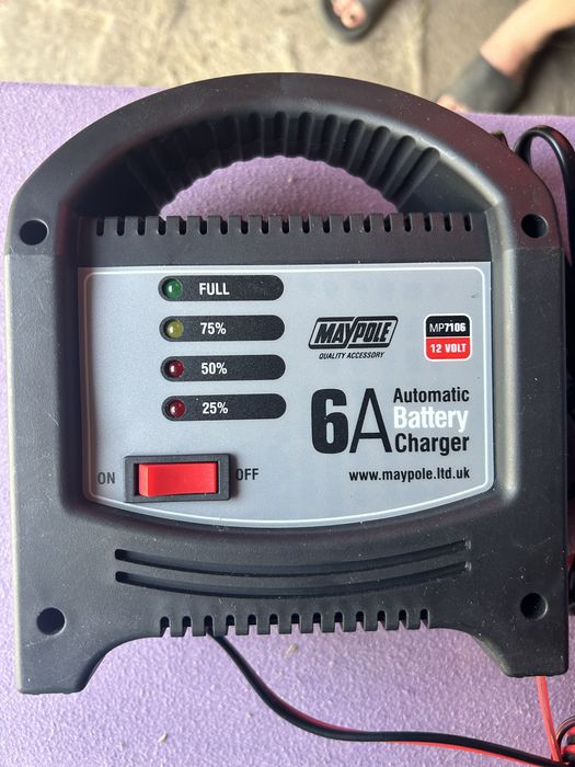 Redresor 12 V ,6 A nou